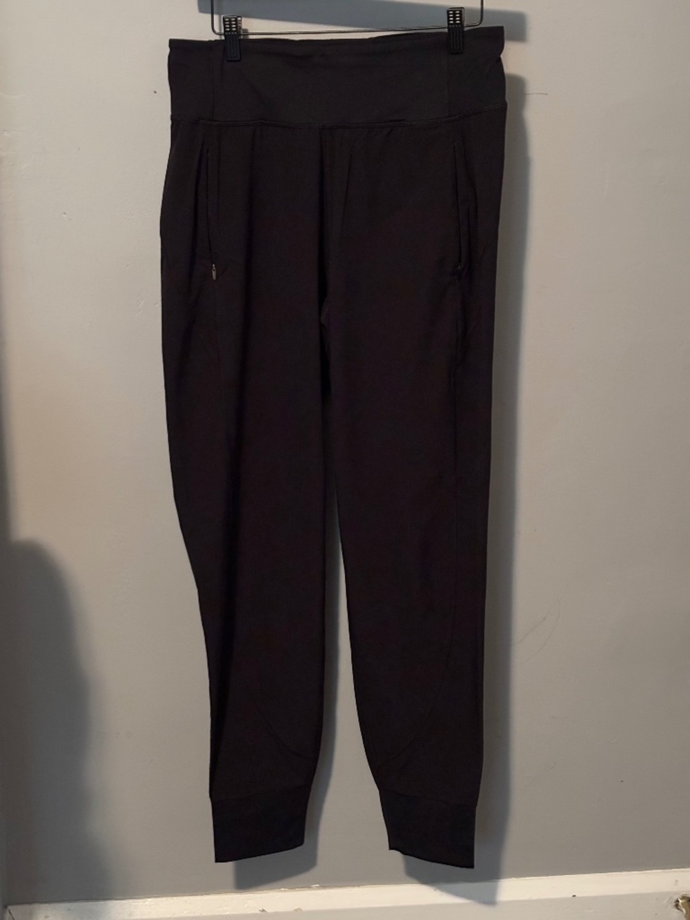 Athleta distance jogger - Medium Tall Black